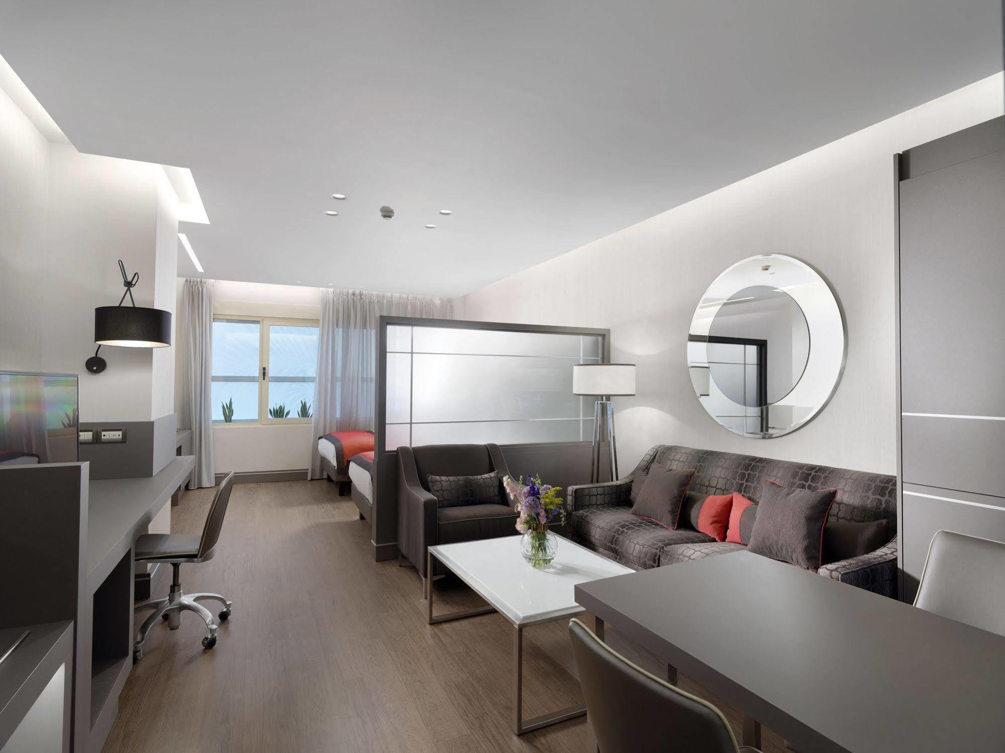 Holiday Suites Athene Buitenkant foto