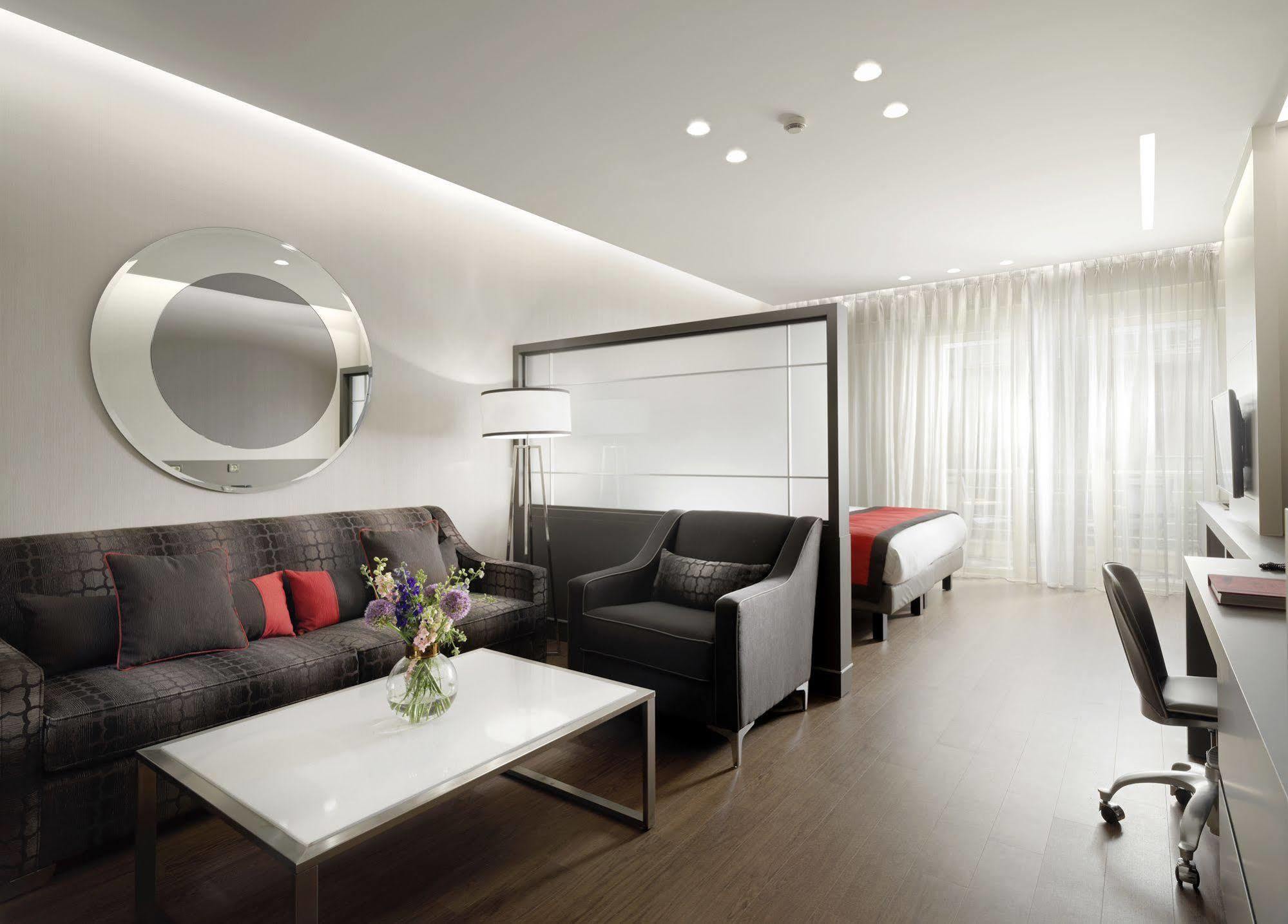 Holiday Suites Athene Buitenkant foto